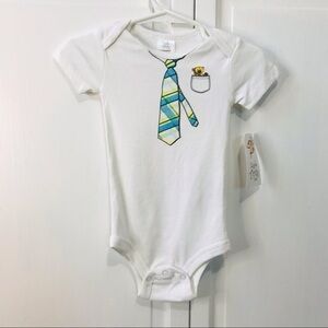 3/$25 LITTLE TOTS White Cotton Short Sleeve Onesie Size 9 Months